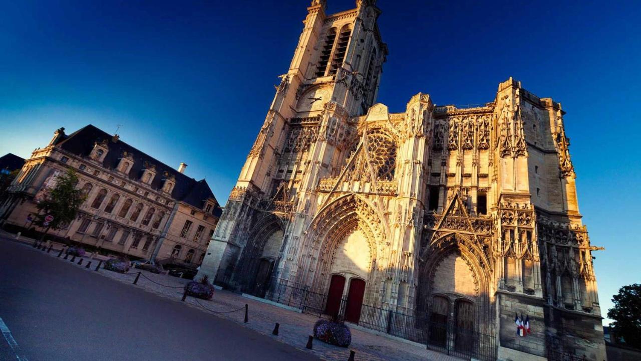 Le Chat De La Cathédrale - Calme - Jardin - Wifi Troyes Exterior foto